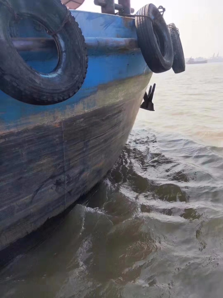 www.udship.com·船舶交易网货船·散货船 南通运维处找船,找货网,船舶寄售,船舶求购发布,开具船舶交易发票二手船舶信息2014年58.8米1728吨货船货船·散货船找船,找货网,船舶寄售,船舶求购发布,开具船舶交易发票 